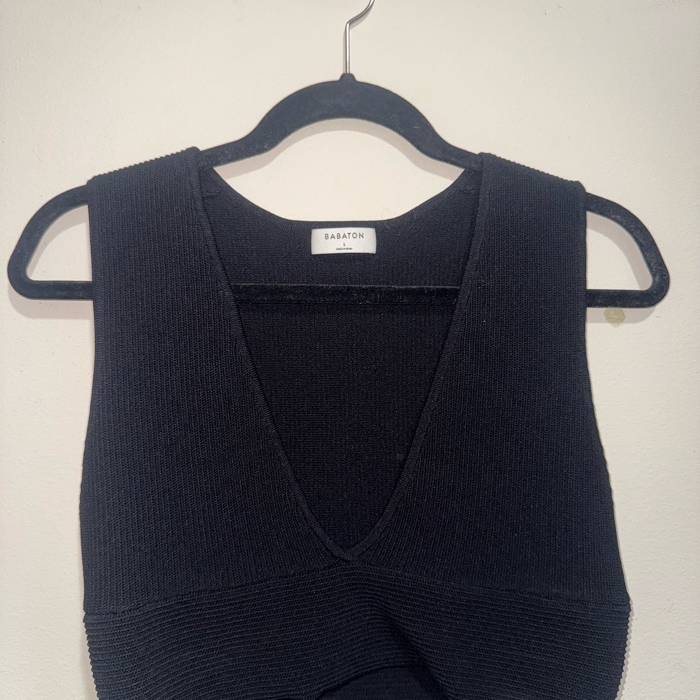 Aritzia Babaton Black Women's Top NEW